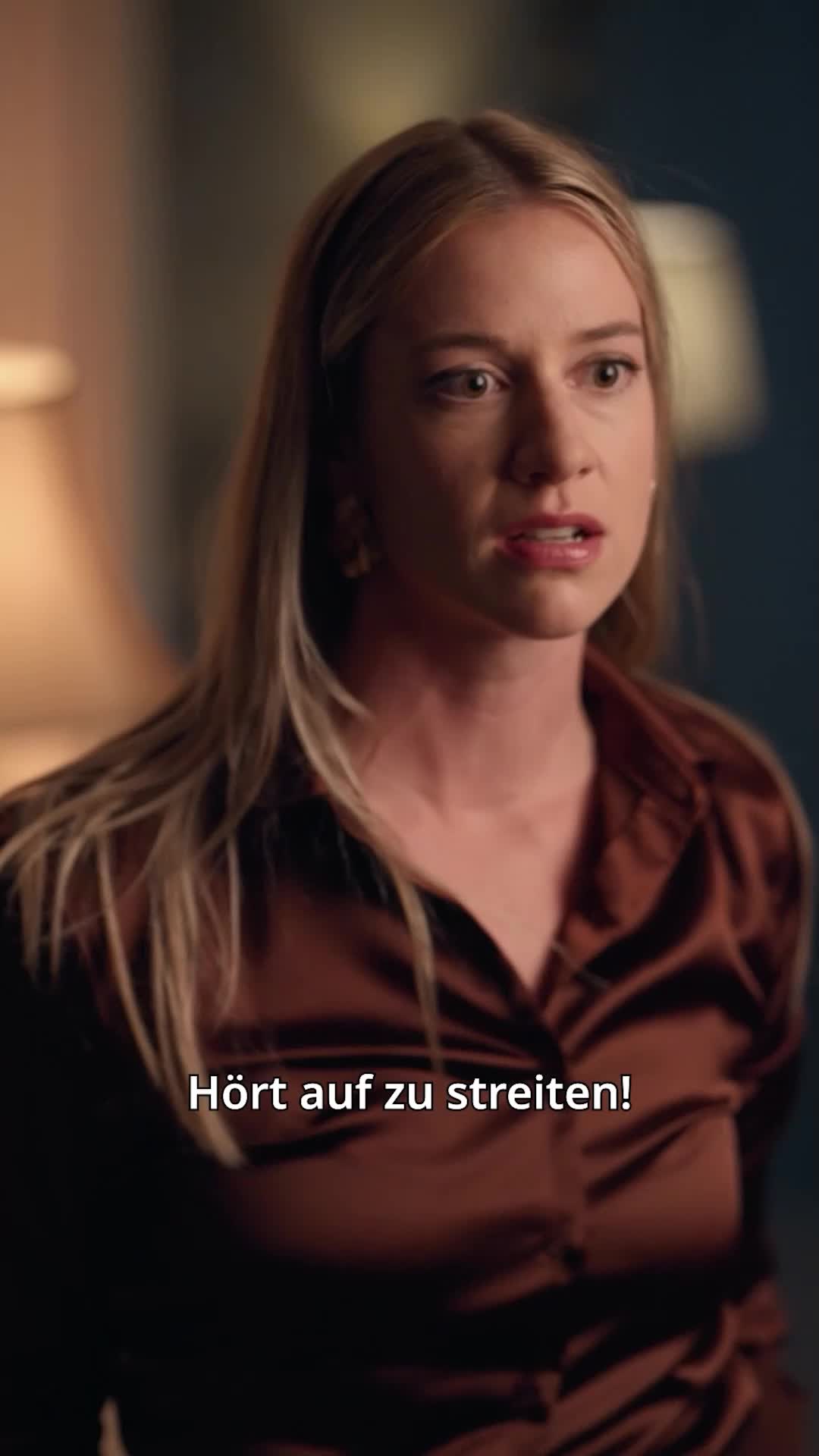 Die geschiedene Königin der Marine erhebt sich
