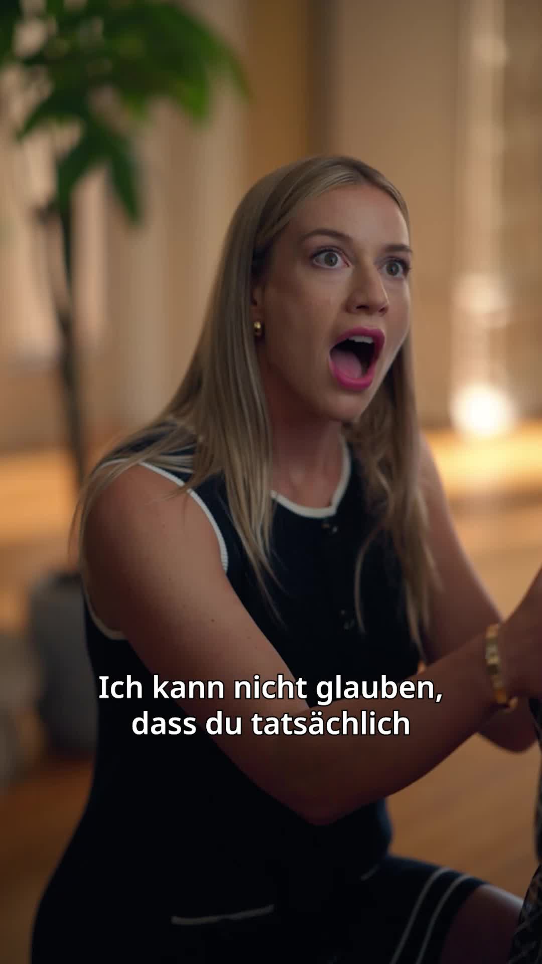 Die geschiedene Königin der Marine erhebt sich