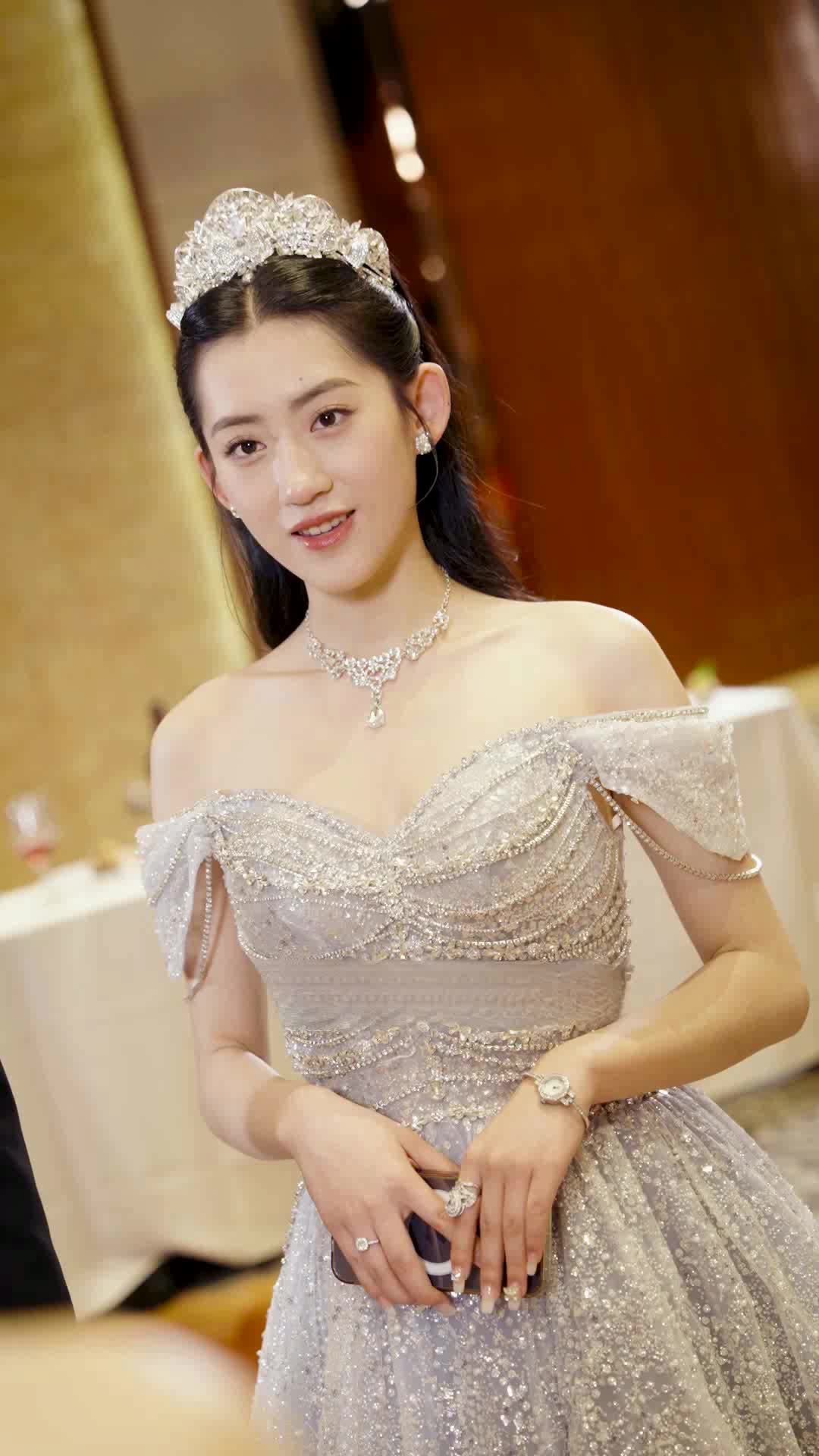 女王の帰還