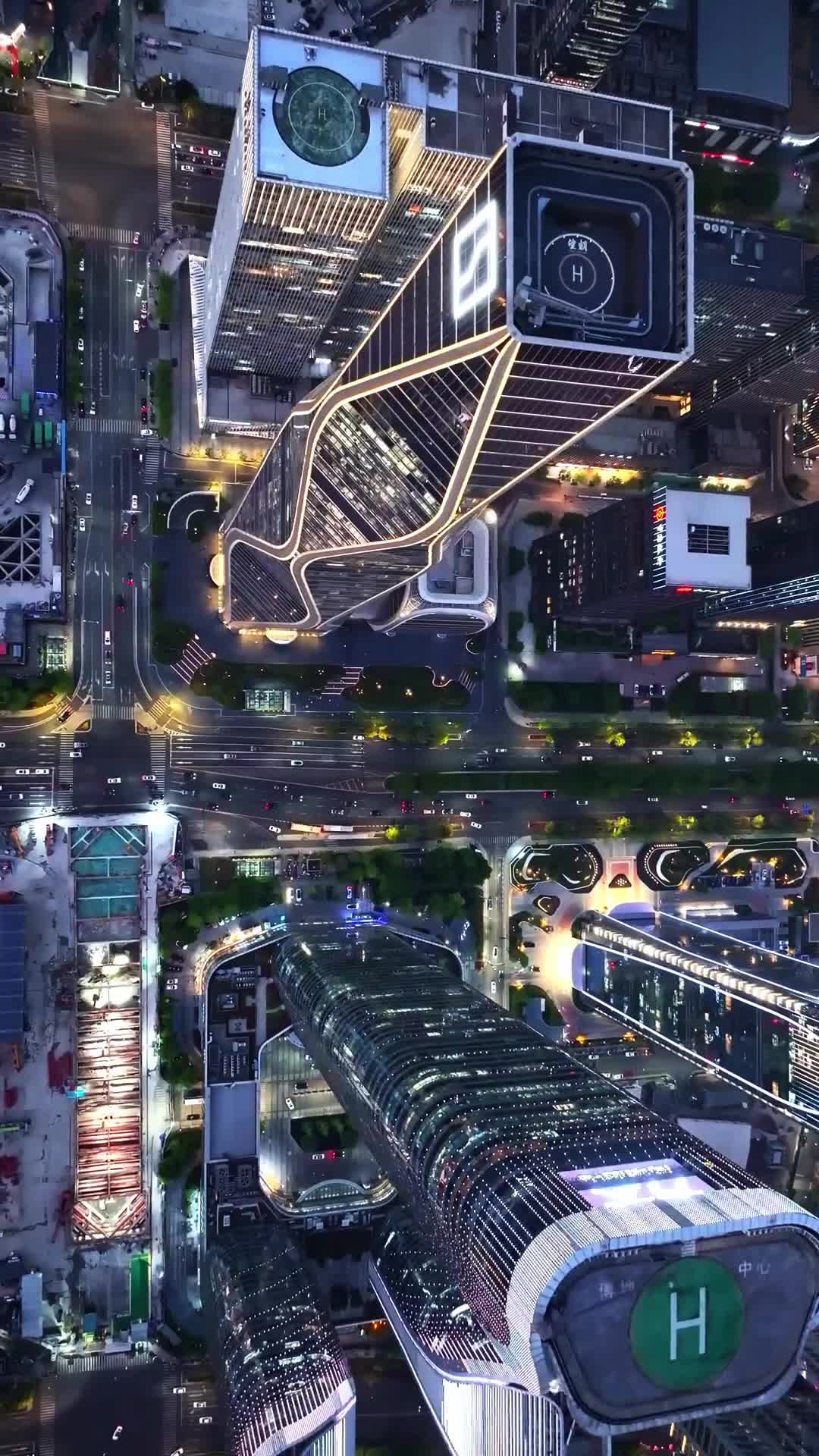 فتاة المعجزات: ولادة جديدة من الرماد