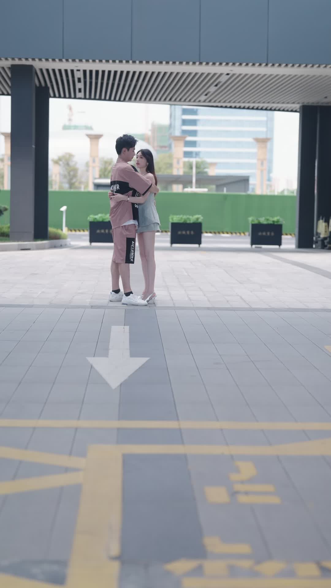 After I Left, My Parallel World Husband Regretted It