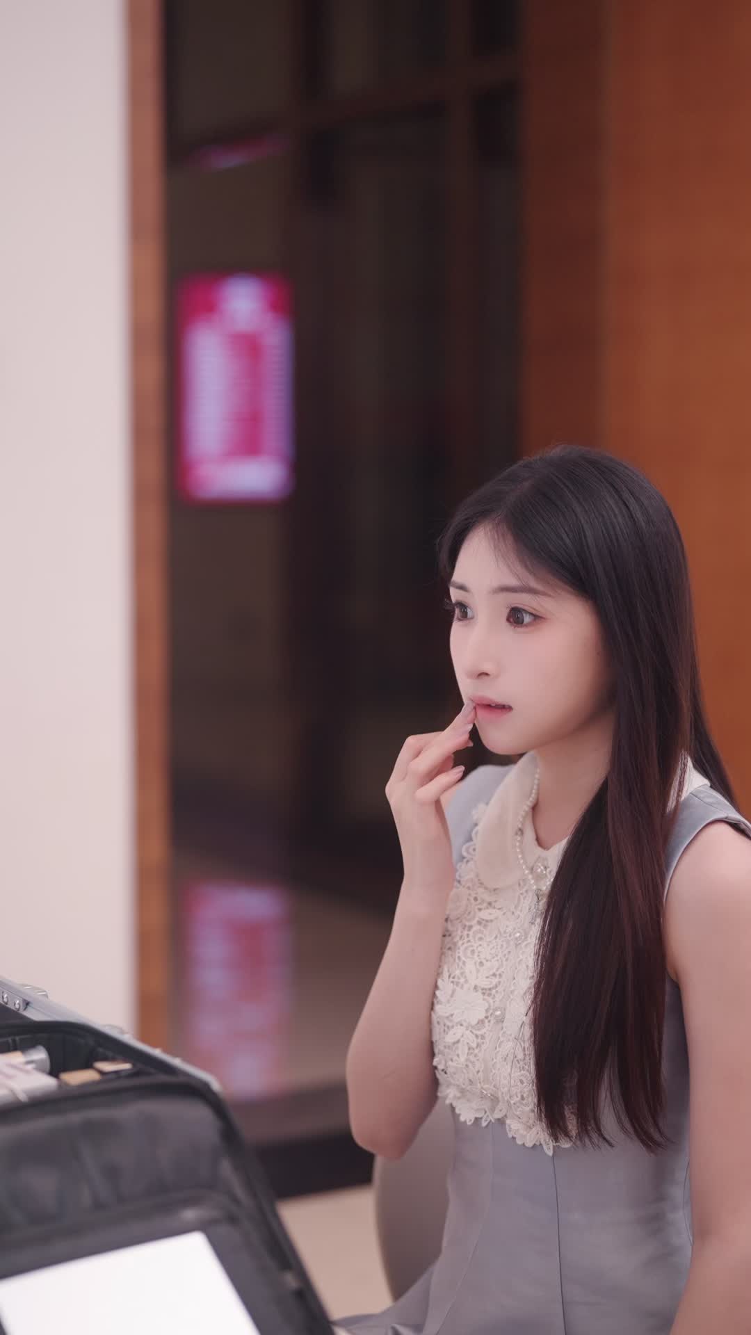 After I Left, My Parallel World Husband Regretted It