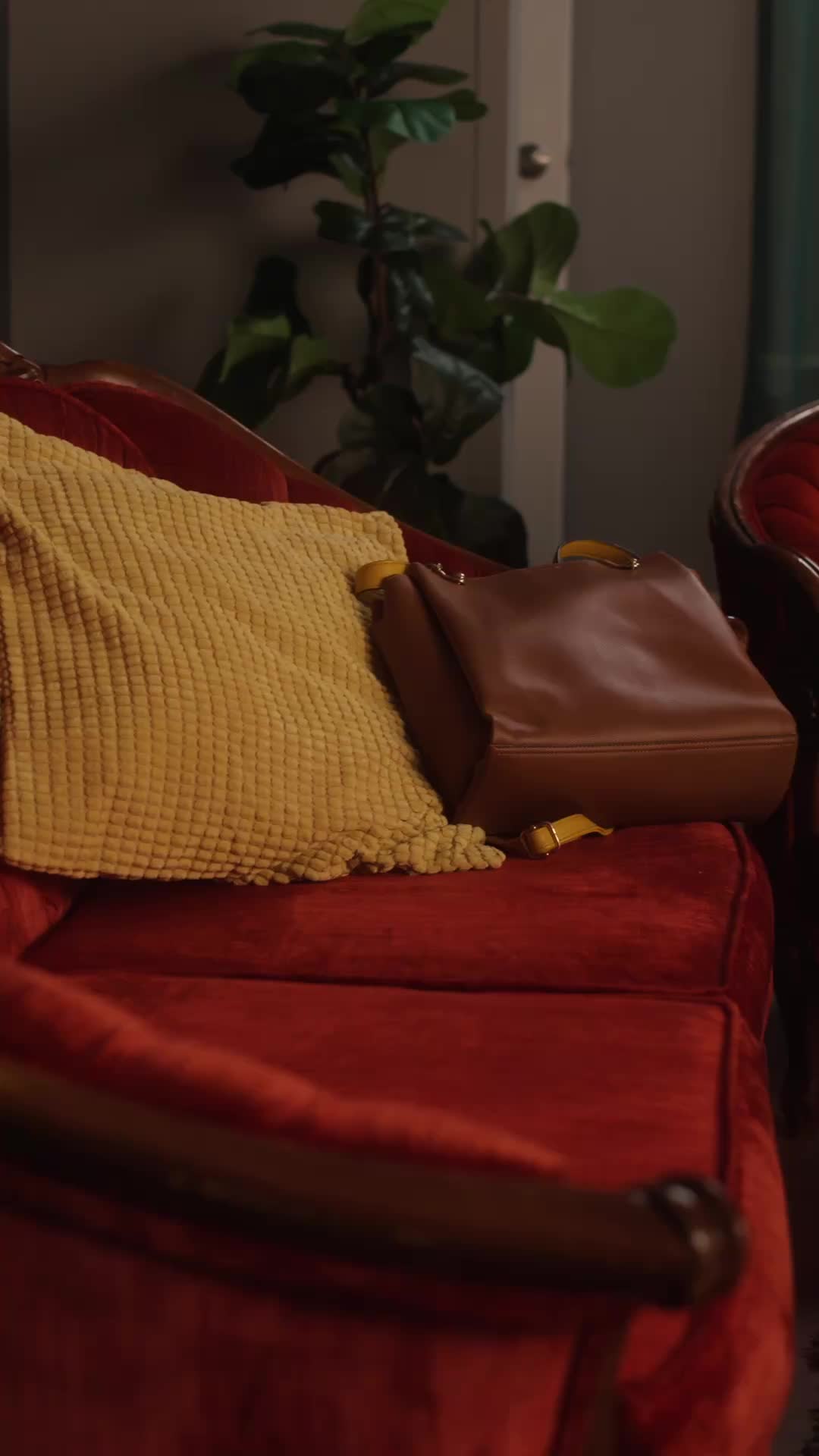 The CEO's Maid Turns Out To Be The Heiress