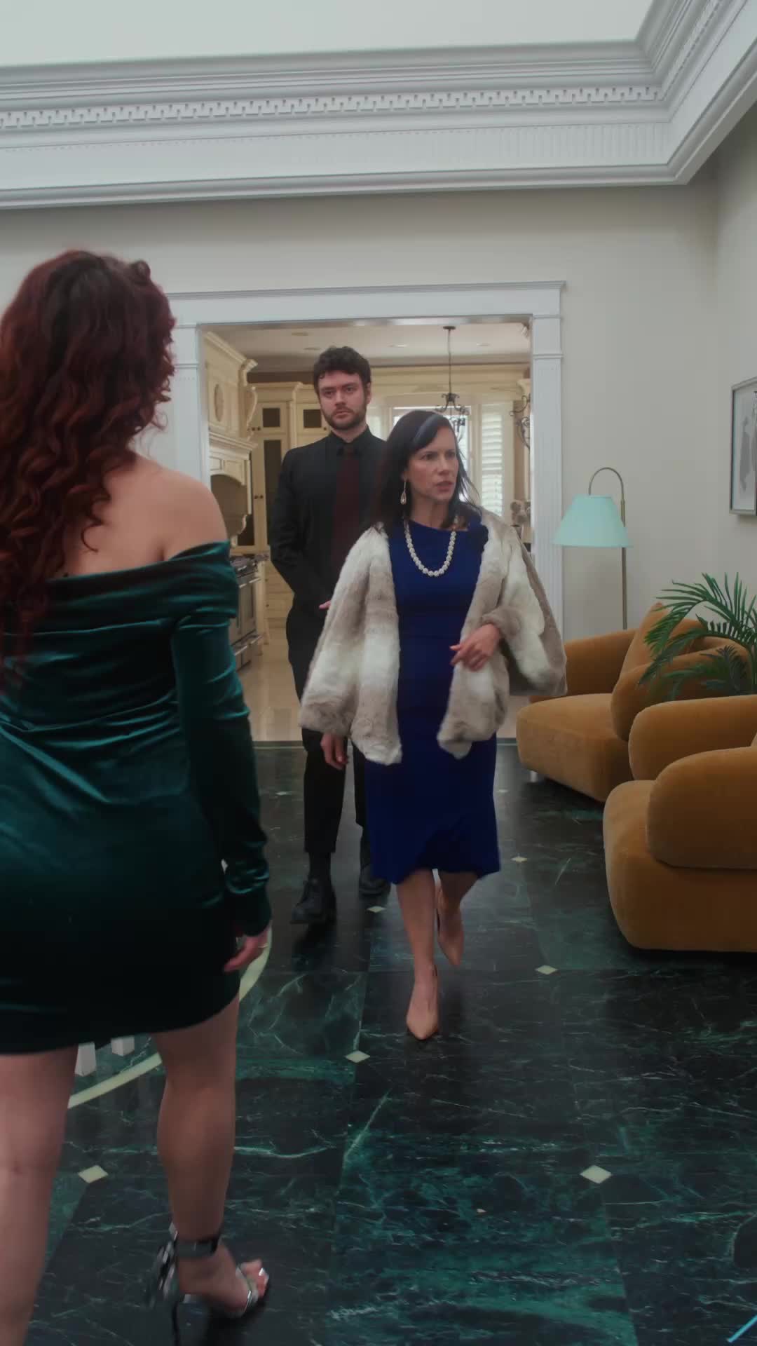 The CEO's Maid Turns Out To Be The Heiress