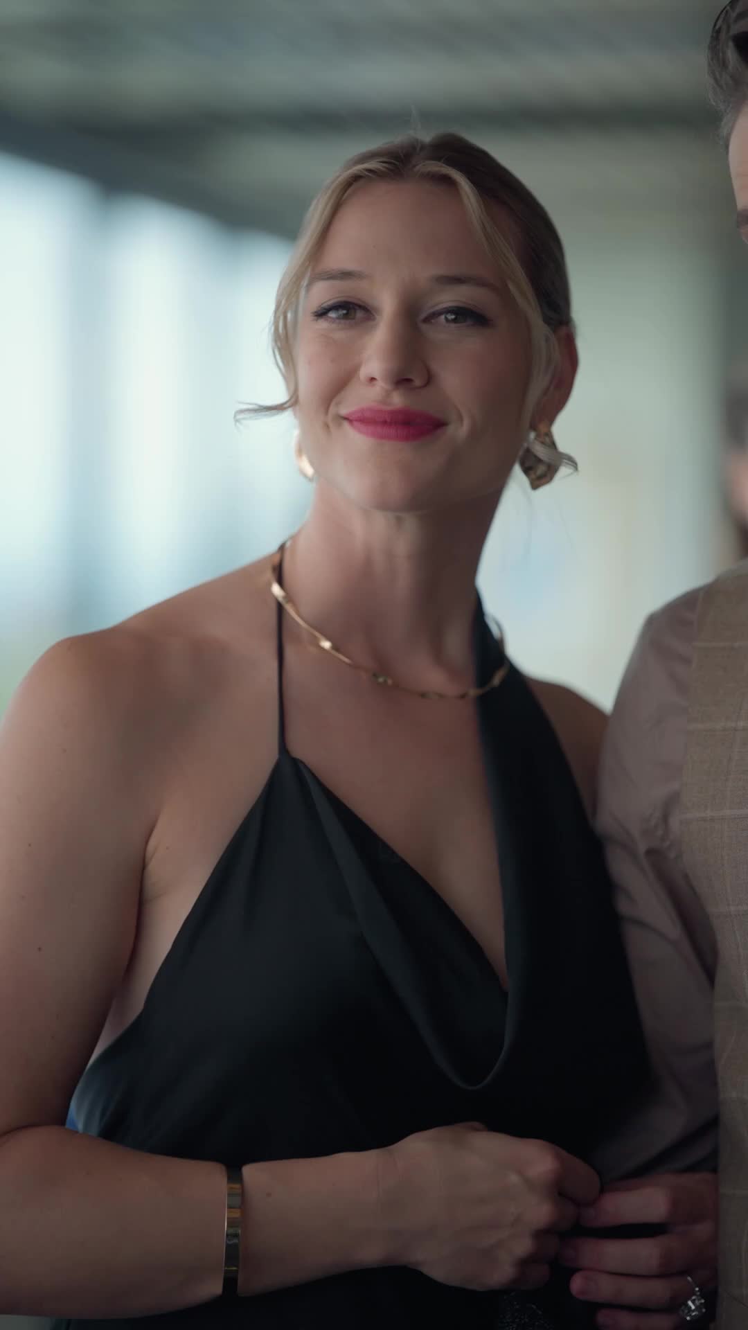 A Rainha Divorciada da Marinha Ressurge