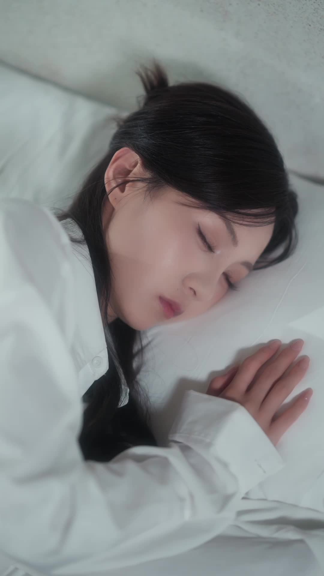 Menikah dengan pamannya mantan pacarku