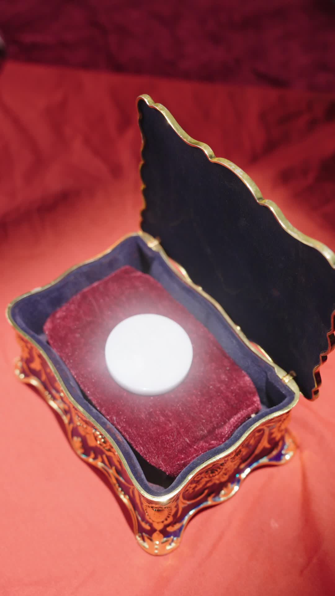 The Ox-King's Gamble: Simp to Legend